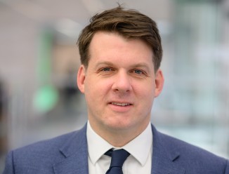 Andrew_purdon_326x248