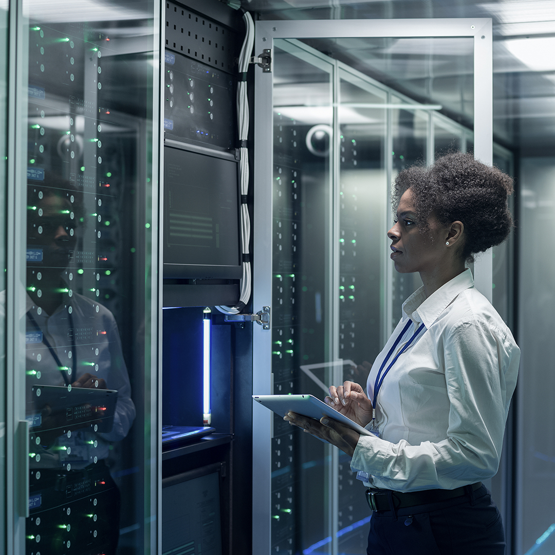 north-american-data-center-trends-h2-2023-hero