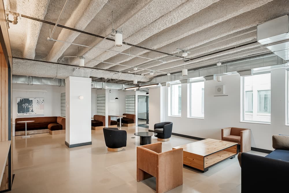 1010 Rue Saint Catherine - Montreal