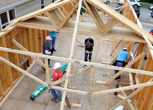 CBRE Cares: Chicago Habitat