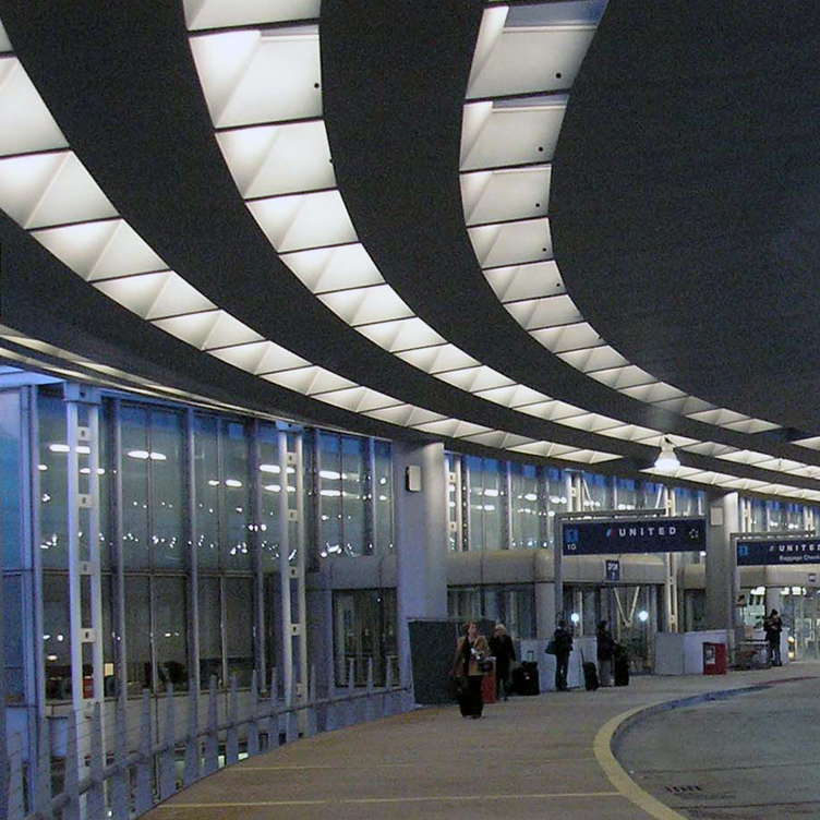 transportation-pjm-chicago-airports-3up-752x752