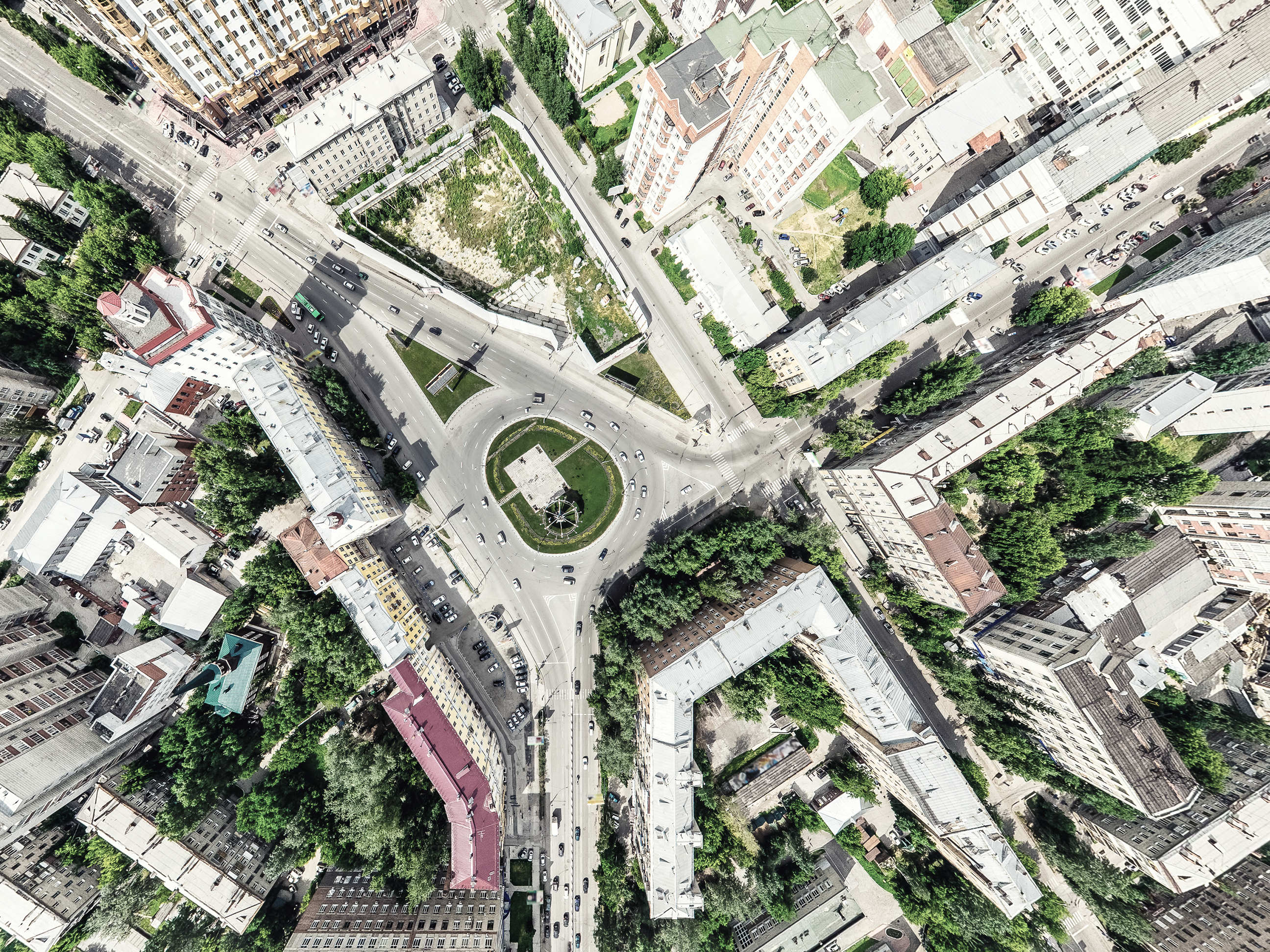 InfrastructurePublicEnterpriseFacilitiesManagement_Hero_1296x972 2