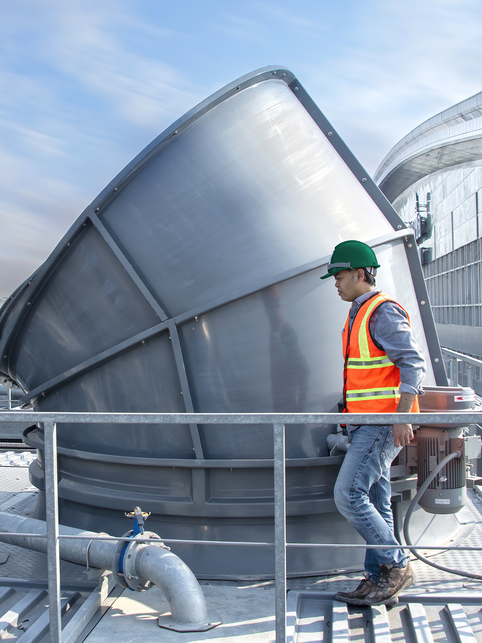facilities-managment-hero-972x1296_A