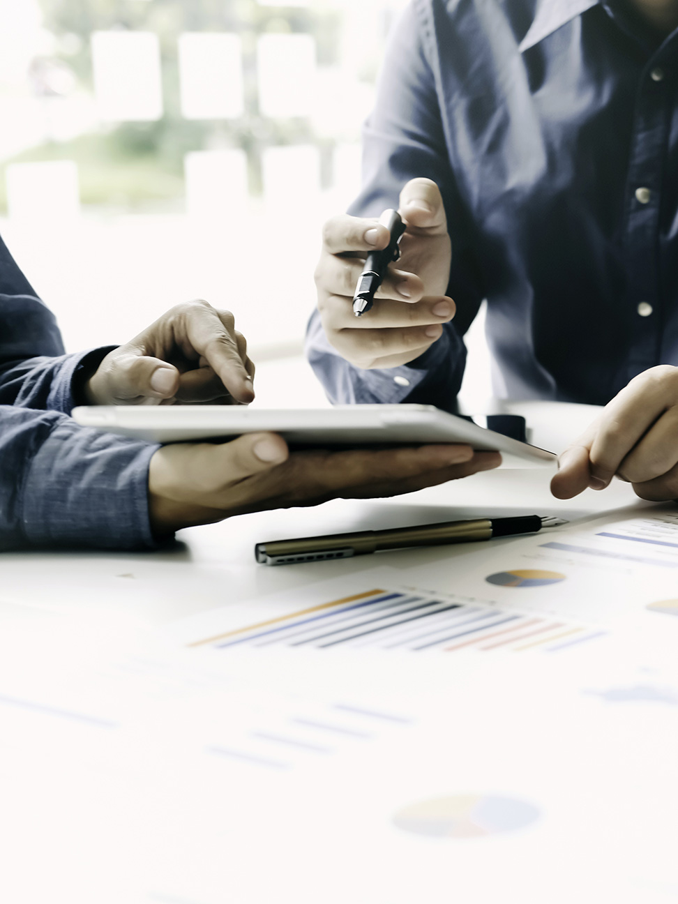 expense-management-solutions-hero-972x1296
