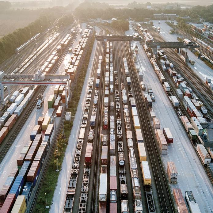 ports-and-integrated-logistics-695x695