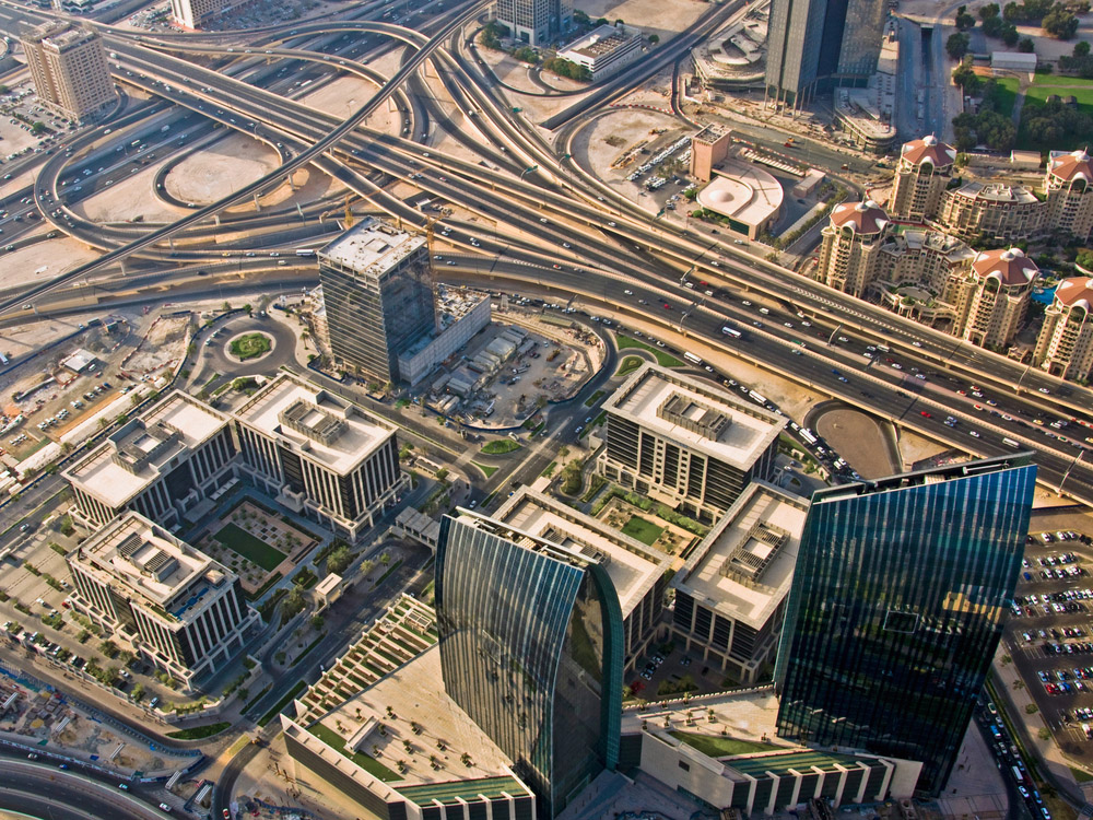 cbre-uae-office-emaar-square-1000x750