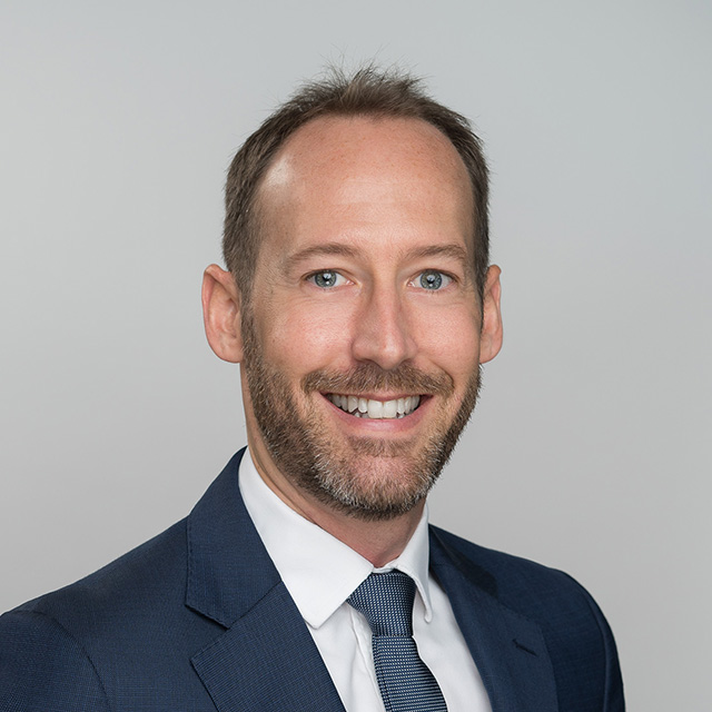 Photo of Andrew Mackin