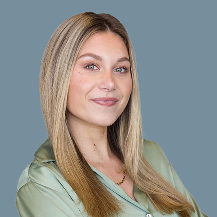 Photo of Antonia Thomson