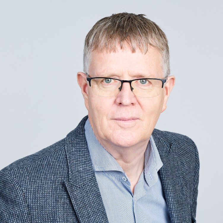 Photo of Gary Perry