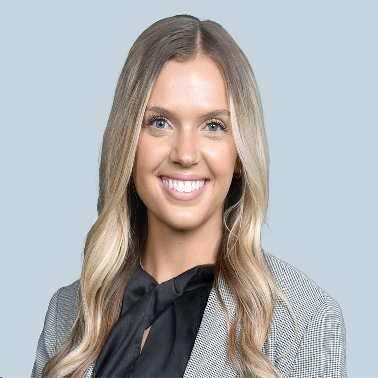 Photo of Hannah Mazur