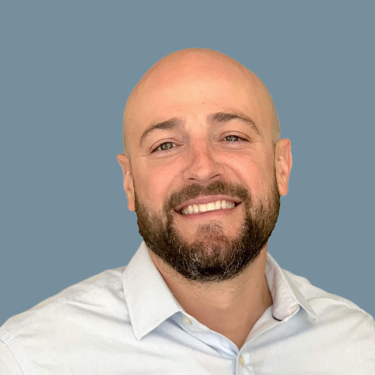 Photo of Nicholas Holzworth
