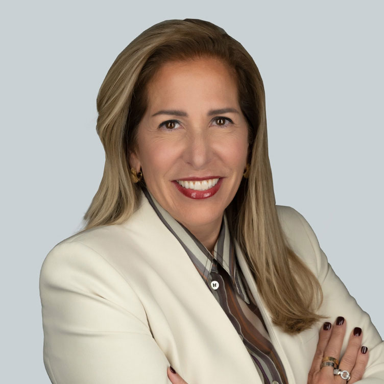 Photo of Sandra Jouhet