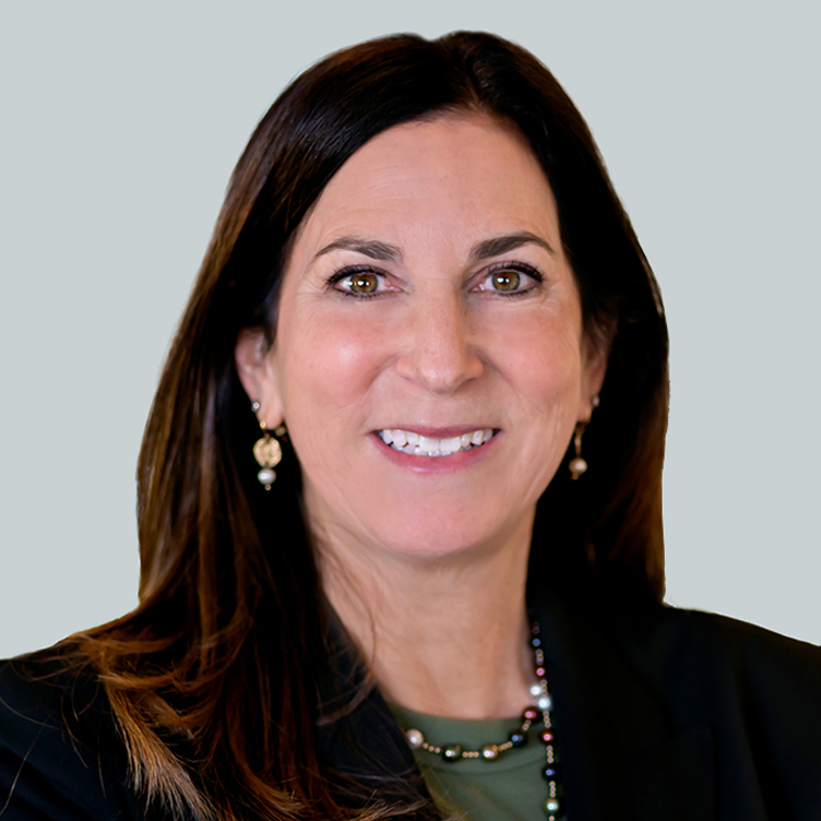 Photo of Sarah Garland