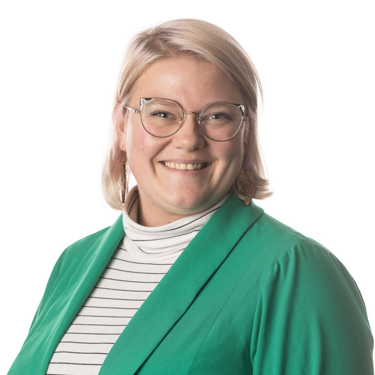 Photo of Stephanie Johnson