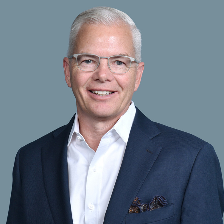 Photo of Stuart Graham