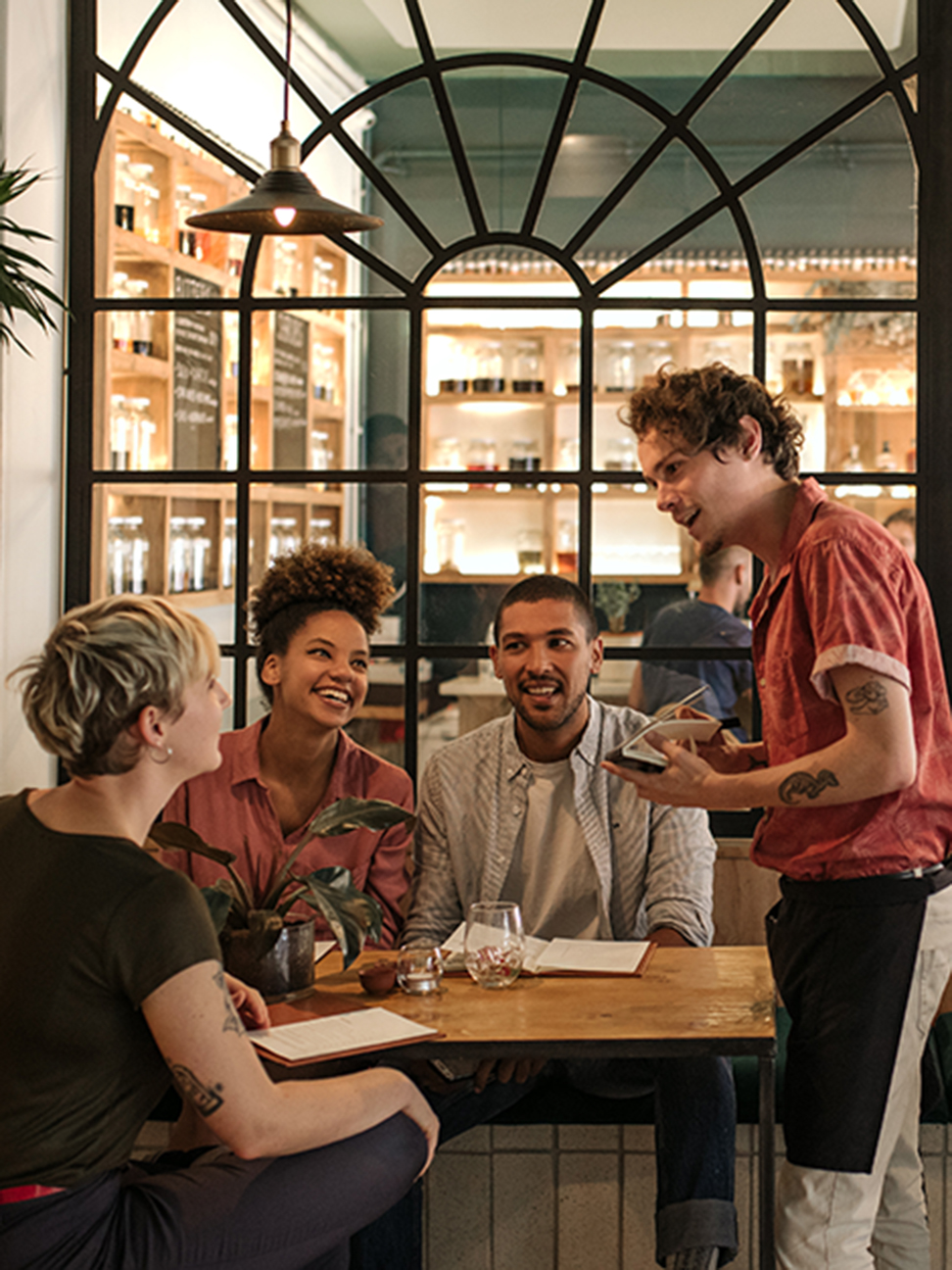 food-beverage-tomorrow-expanding-restaurant-chains-hero-1