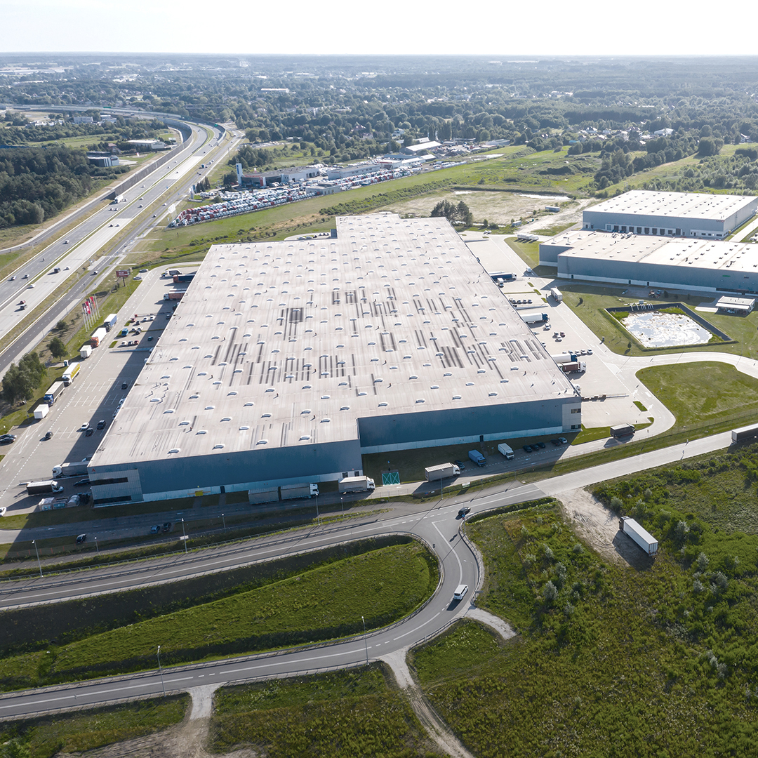 Aerial photo of a warehouse