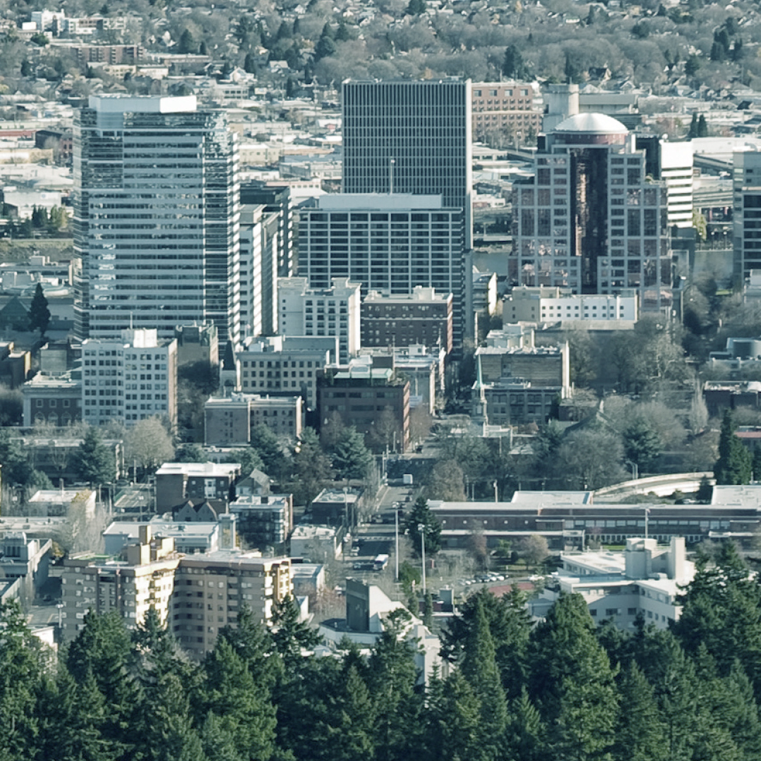 north-america-data-center-trends-h1-2024-HILLSBORO-hero-v2