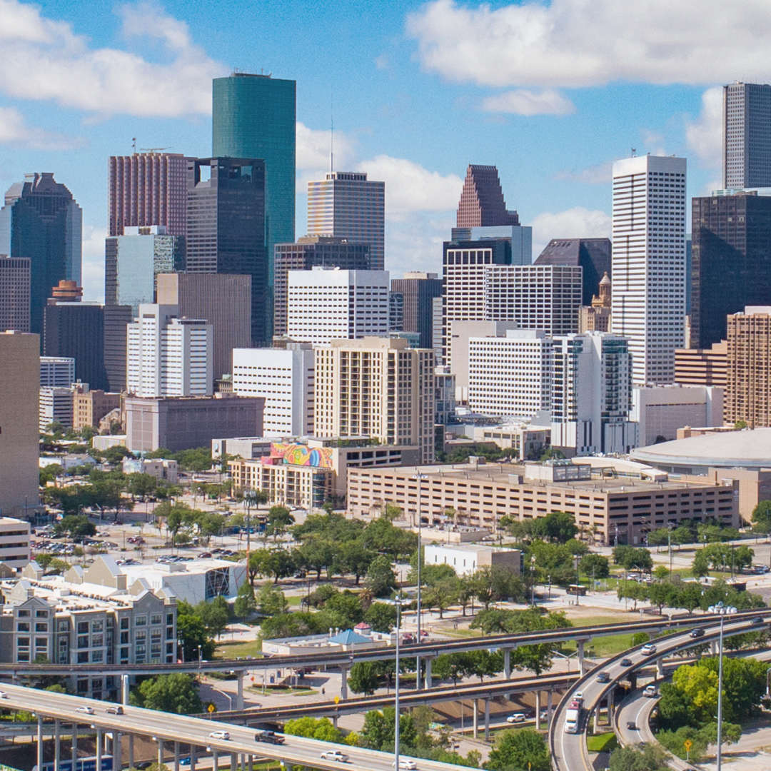 north-america-data-center-trends-h1-2024-HOUSTON1-hero