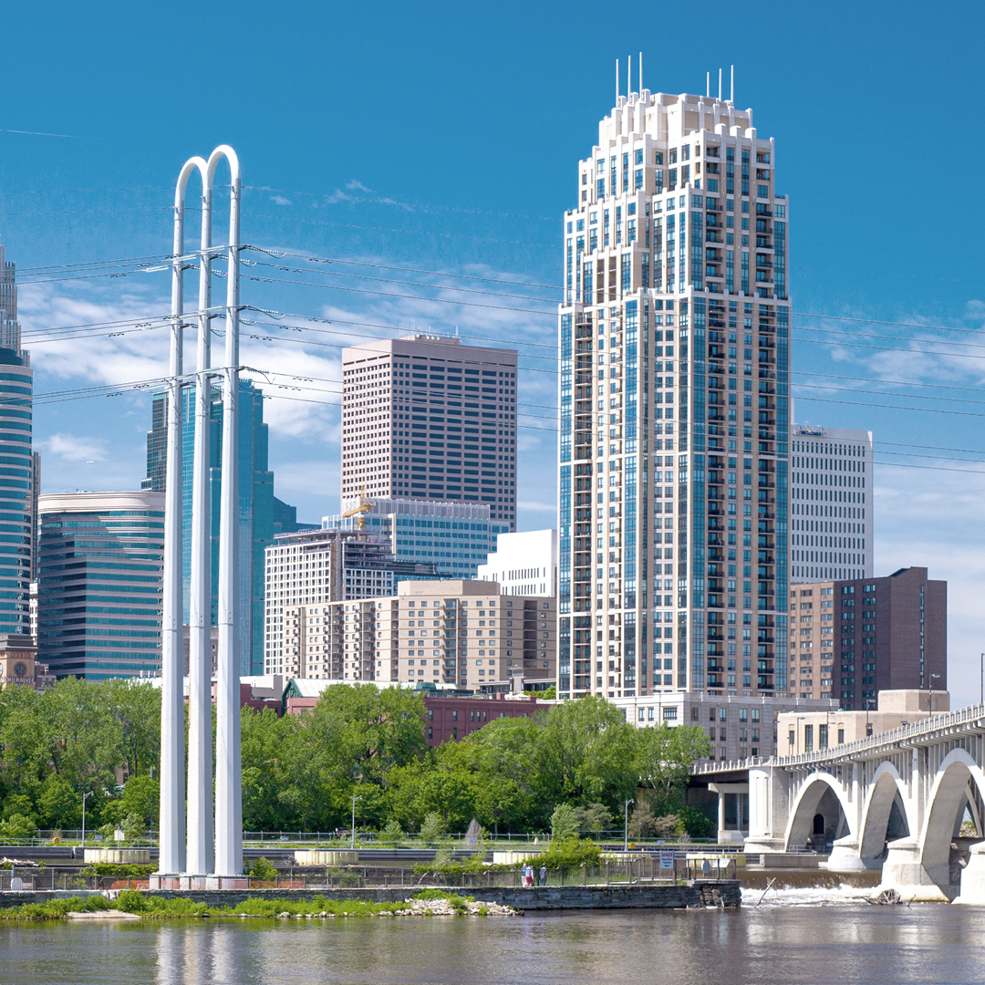 north-america-data-center-trends-h1-2024-MINNEAPOLIS-hero