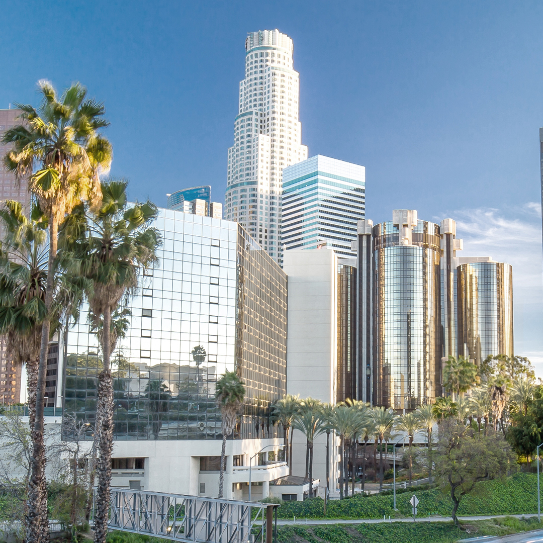 north-america-data-center-trends-h1-2024-SOUTHERN-CALIFORNIA-hero