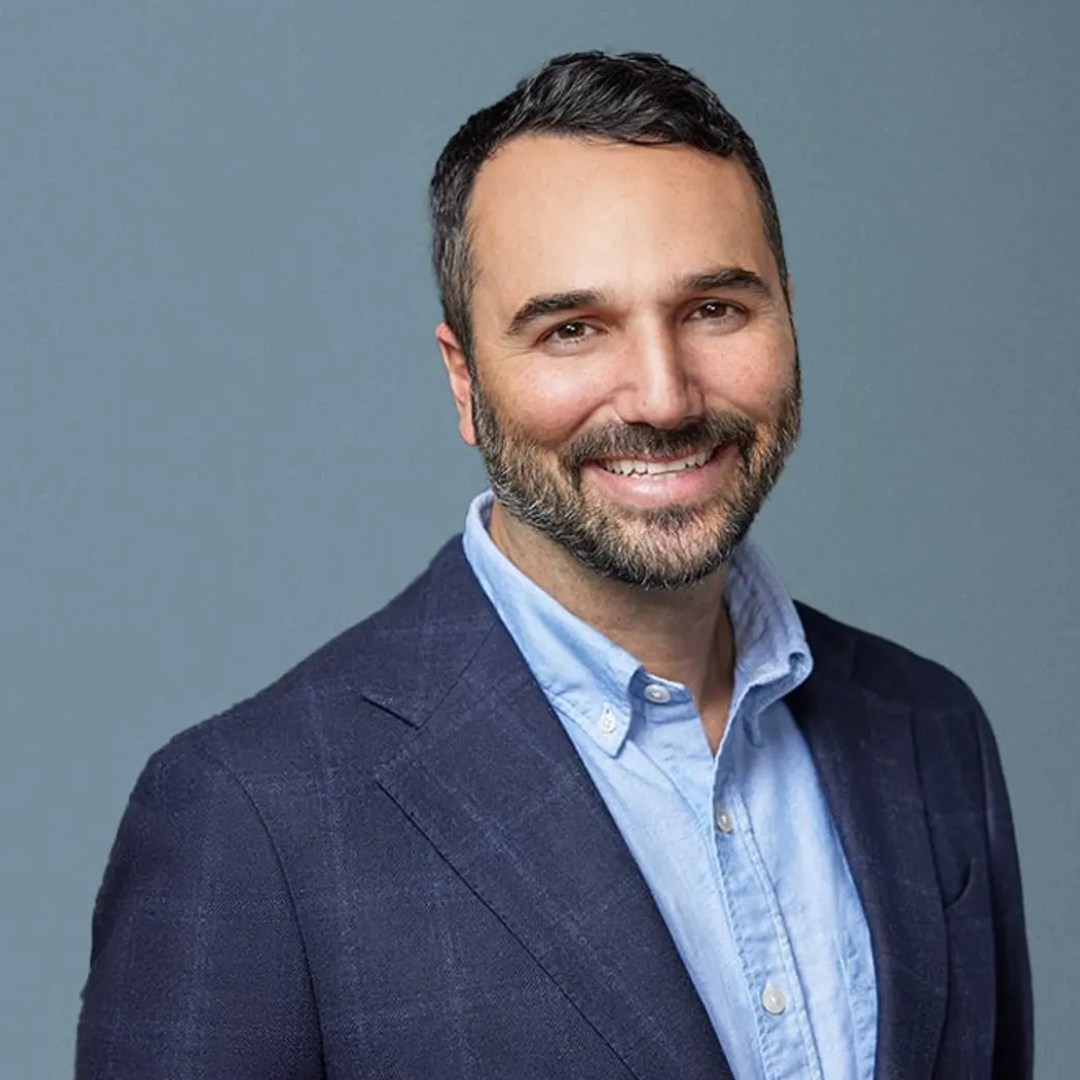 Jamie Hodari headshot
