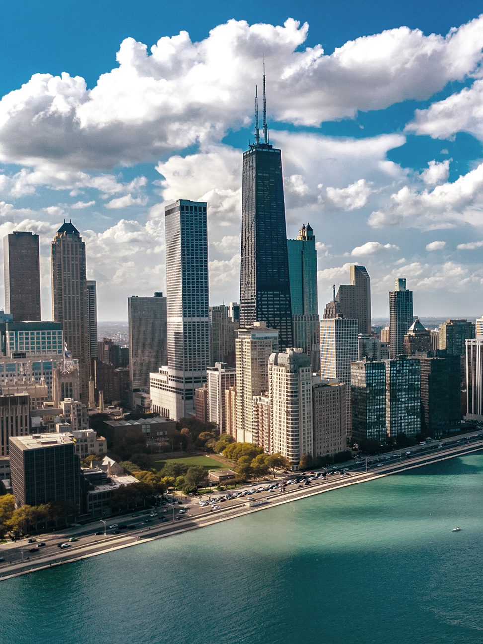 north-america-data-center-trends-h2-2022-chicago-hero