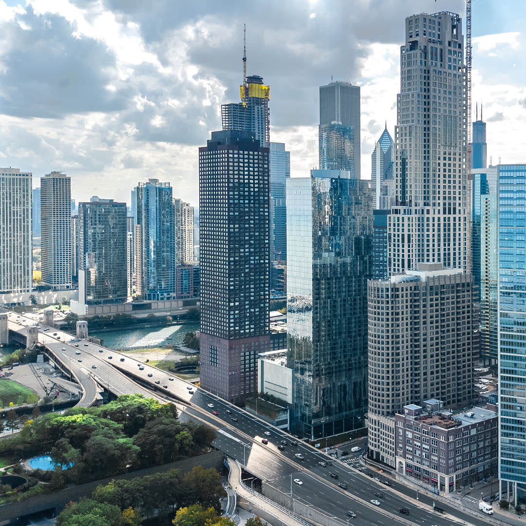 a-quadrant-approach-to-commercial-real-estate-investing-public-debt-hero