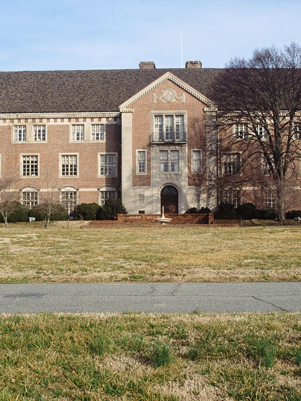 Pilot at Sedgefield Historic Building Photo